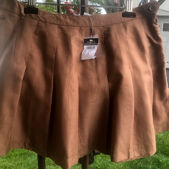 Brown Skirt - Picture 1 of 8